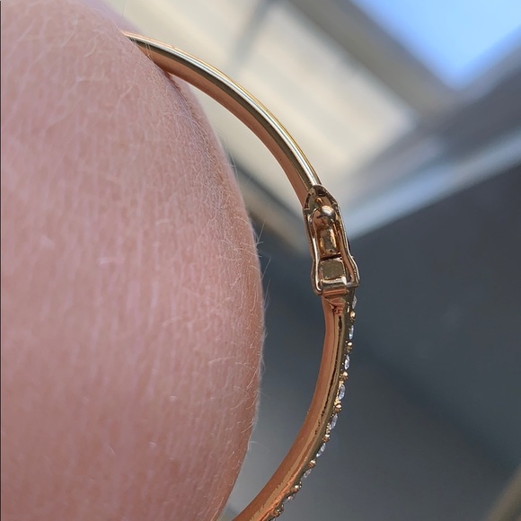 KATE SPADE BOW BANGLE - Picture 2 of 7